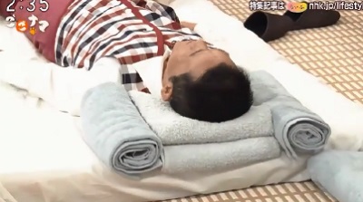 バスタオル枕の作り方 両側に筒 NHK「ごごナマ」