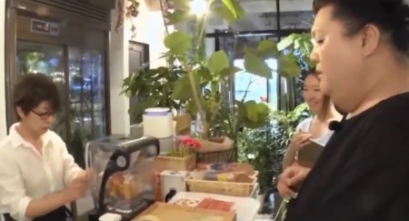 マツコが“ダガヤサンドウ”で偶然V6三宅健に遭遇しつつ飲みまくったスムージー＆生花のお店は？