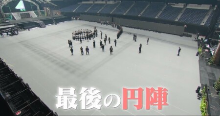 欅坂46『ラストライブ』裏側密着映像 最後の円陣
