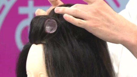 NHKあさイチ 女性の薄毛の原因と対策 薄毛専門美容院の髪型テクニック おでこを出す人はカーラーを使って前から後ろに