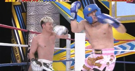 体育会TV 上田ボクシング結果 那須川天心に左をもらってのけぞるオードリー春日