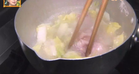 ケンミンショー 三重県あじへいラーメンのレシピ 白菜と豚バラ